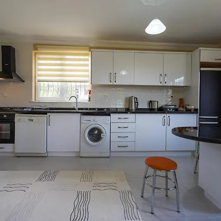 Secluded Villa With On Mountainside In Antalya Willa